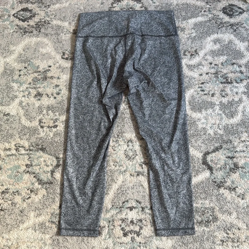 Lululemon Wunder Under Leggings - Picture 6 of 11